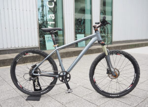 CANNONDALE TRAIL SL-4（カスタムリペイント） Mサイズ