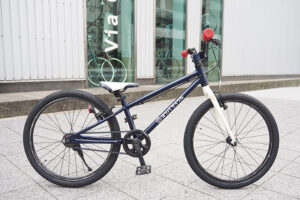 ヨツバサイクル ゼロ 22 キャプテンネイビー